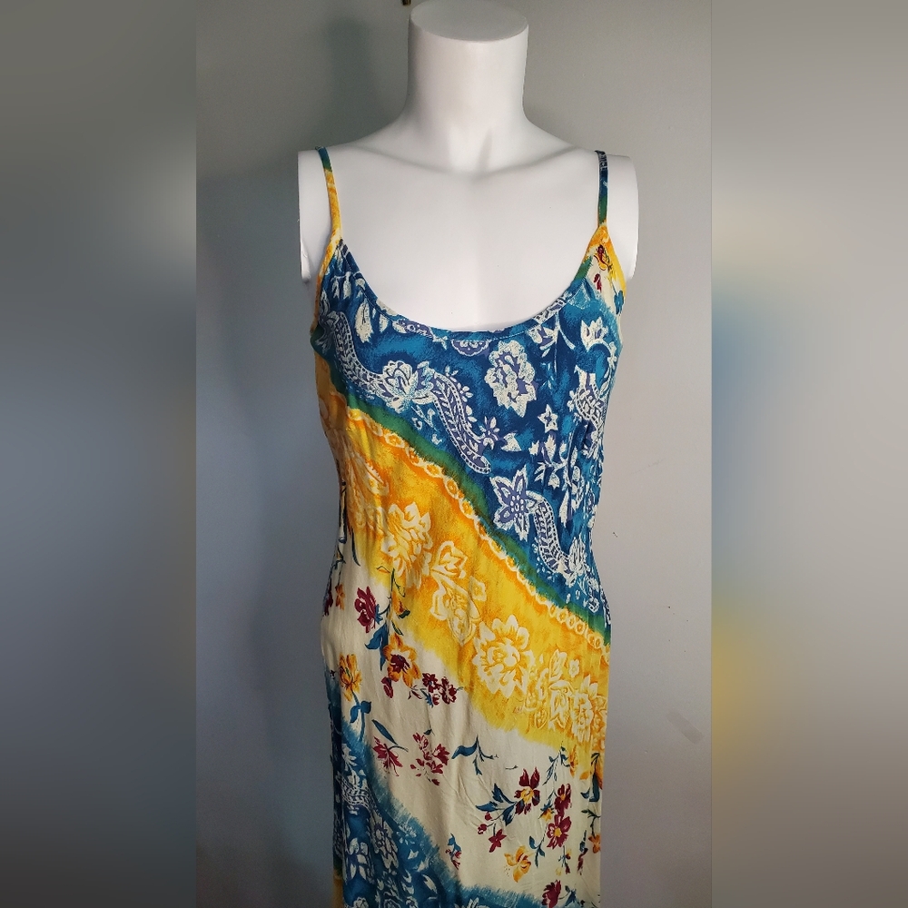 FAR AWAY - SIZE L - DAY DRESS -made in Indonesia